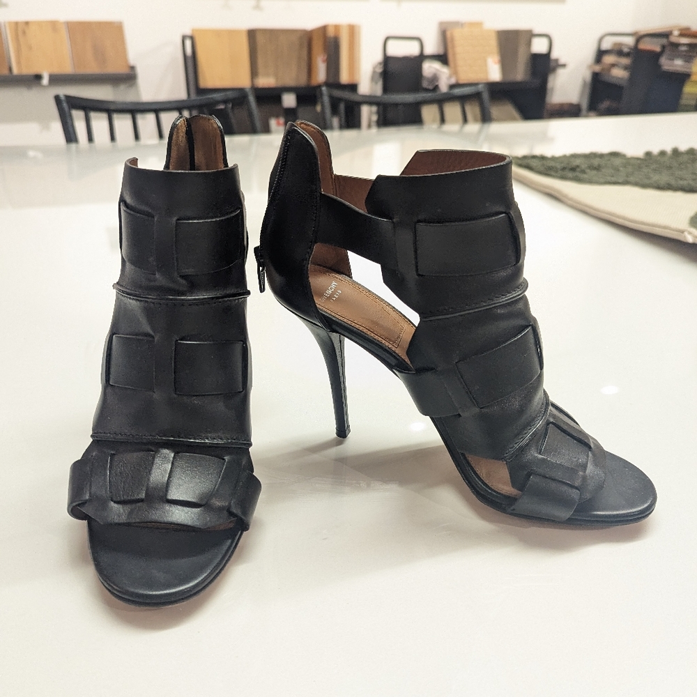 Givenchy Black 'Shell' Heels